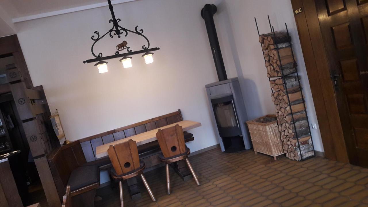 Landgasthof Zum Goldenen Loewen Moosbach  Luaran gambar
